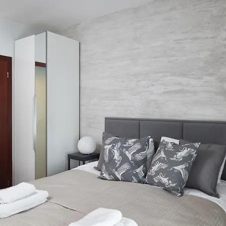 Exclusive With Gym And Sauna * Warsaw